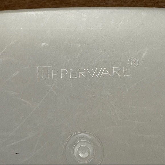 Sale today only!!!!! Vintage Tupperware deviled egg carrier - Picture 2 of 5